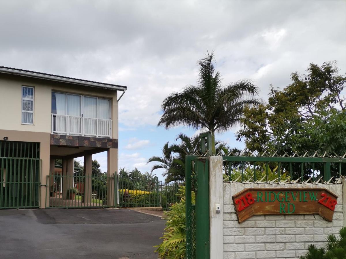 Ridgeview Holiday Accommodation Umzumbe Bagian luar foto